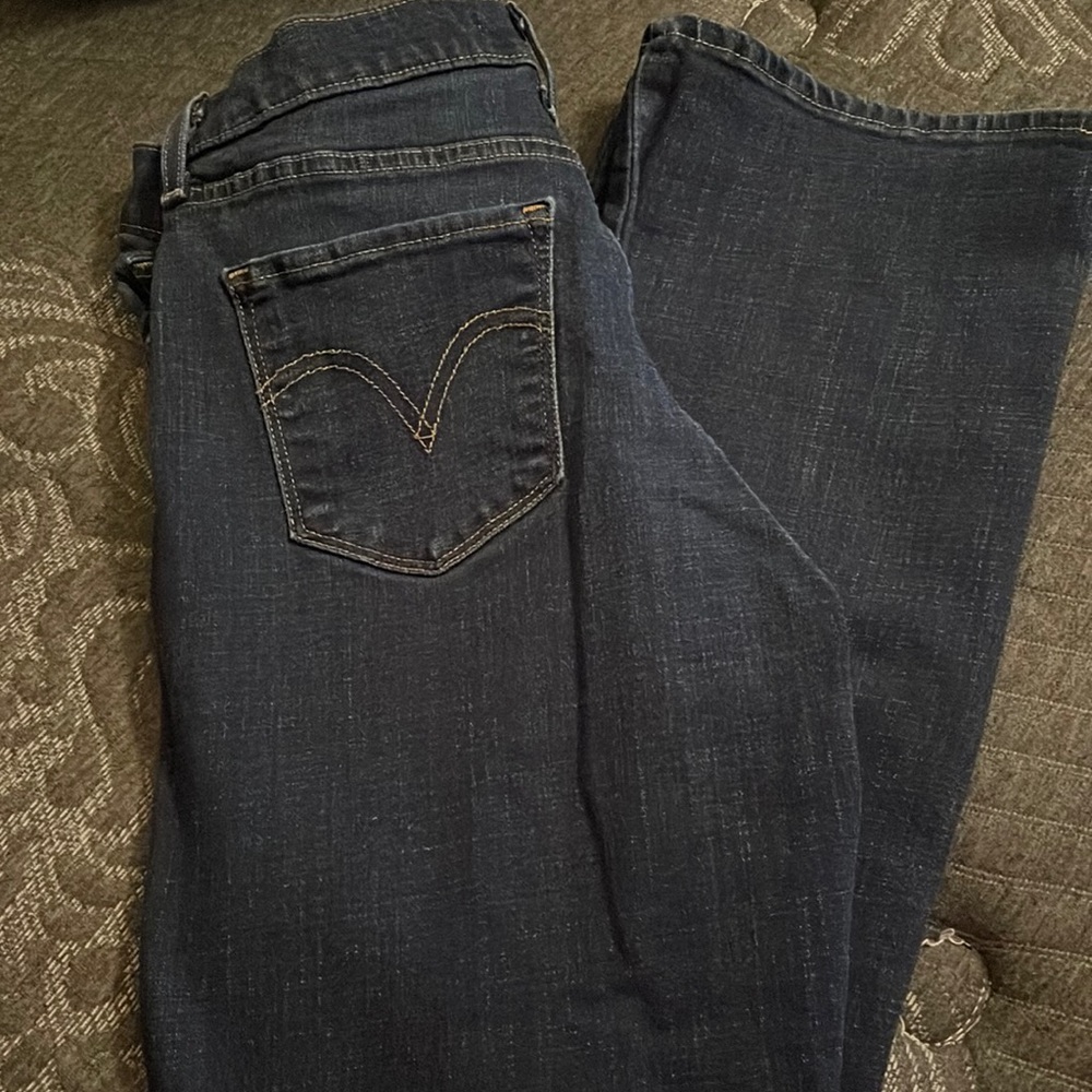 Levi dark blue bootcut jeans